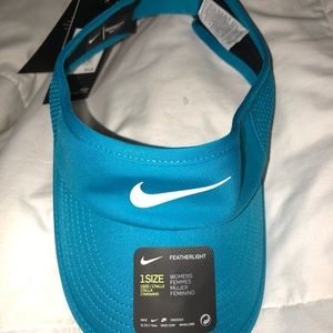 NWT Nike visor